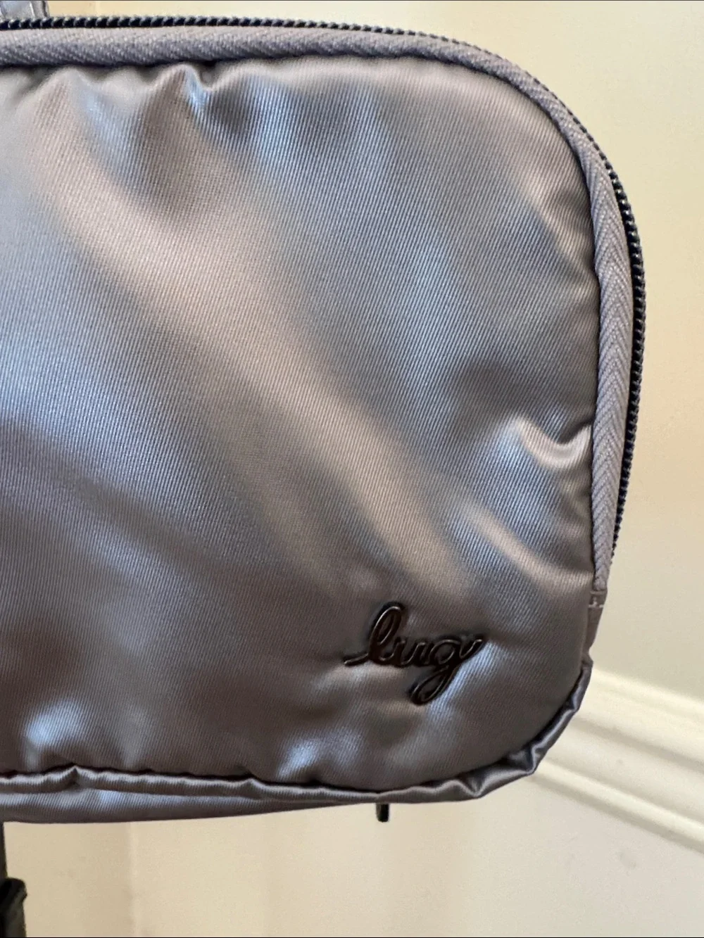 LUG Metallic Pearl Flatbed Slim Quilted Cosmetic carry case